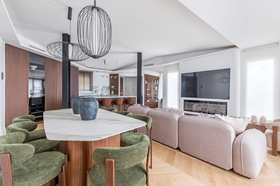 Ático de Lujo en Madrid | Salón y Cocina | Reforma Barrio Salamanca | Drékaro